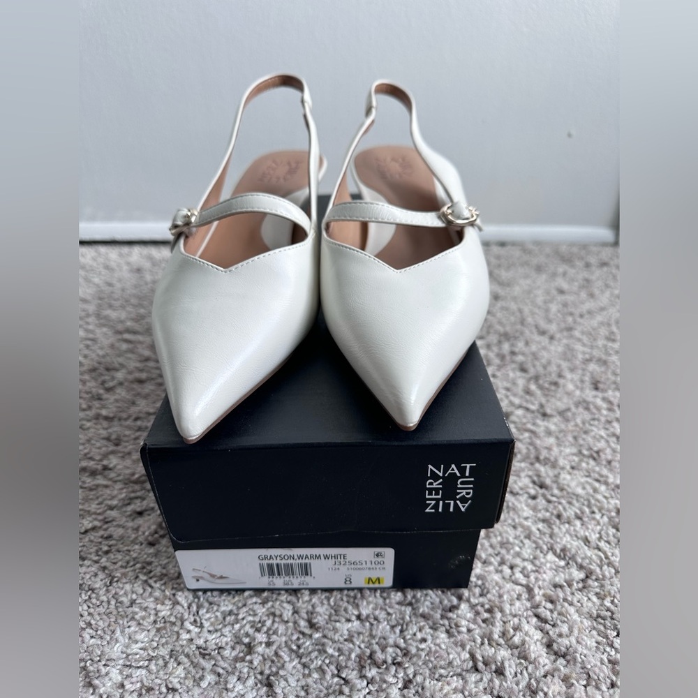 Naturalizer
Grayson Mary Jane Slingback - Picture 2 of 7